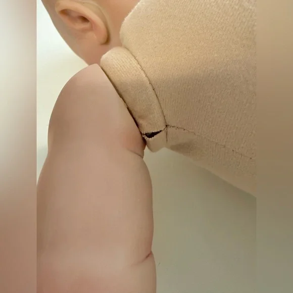 20โ Realistic Baby Twins - Silicone and cloth - Picture 13 of 16